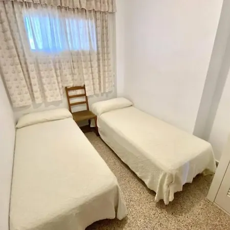 Leo Piso 20 4 Pax Inmobiliaria Leo Playa De San Juan Daire *